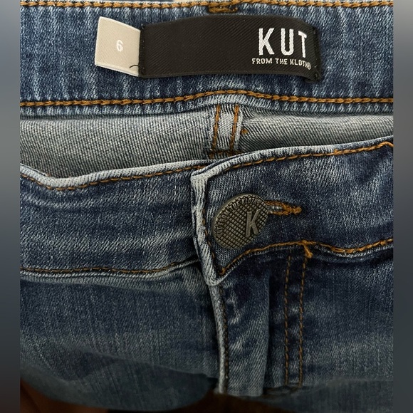 Kut From the Kloth Women's Donna Ankle Skinny Blue Jeans w/Frayed Hem; Size 6 - Picture 2 of 10